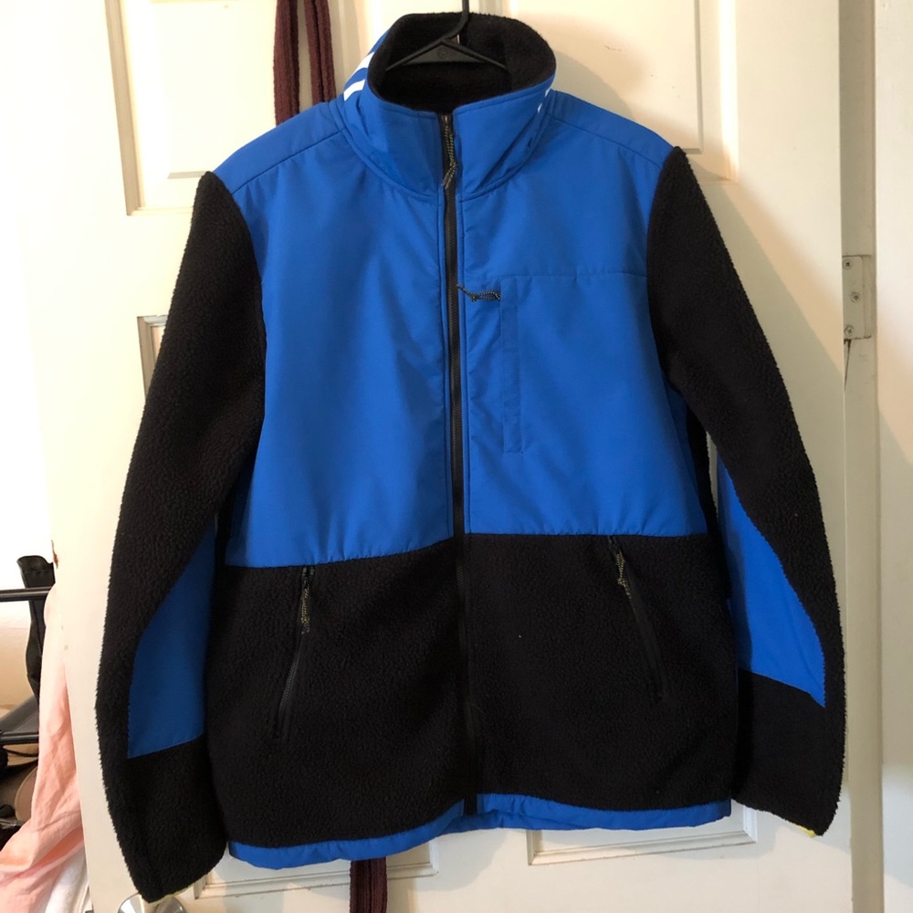 Bataleon Snowboards super fleece jacket